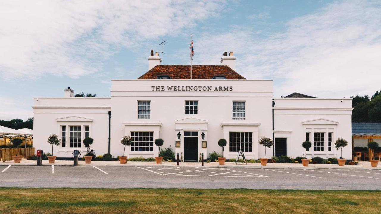 The Wellington Arms - Basingstoke-Reading Hotel Heckfield Exterior foto